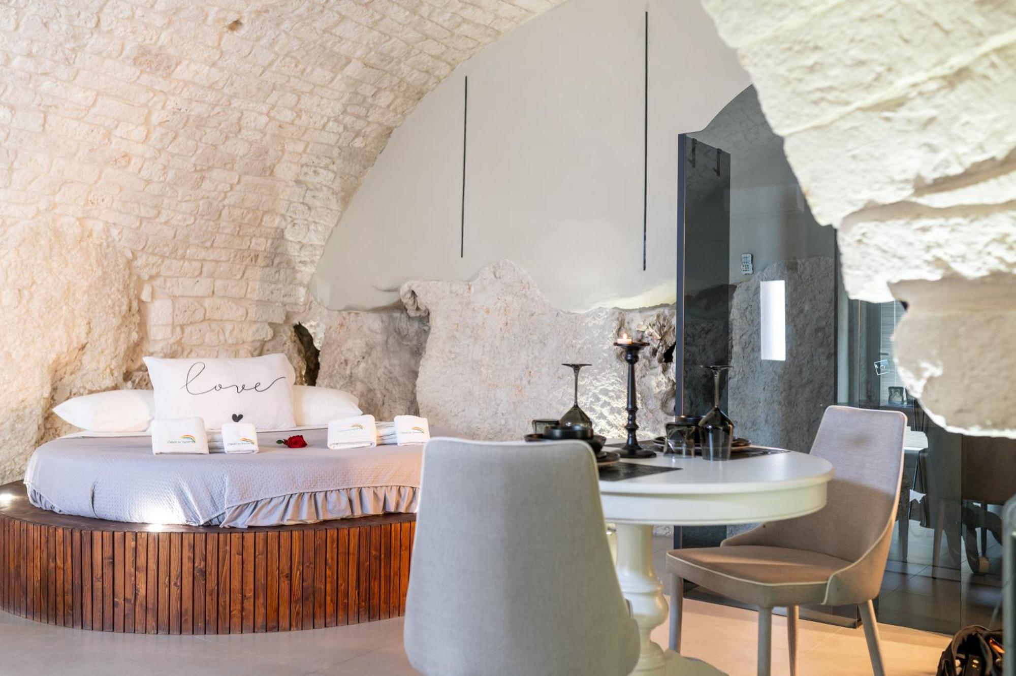 Malolu Luxurysuite 奥斯图尼 外观 照片